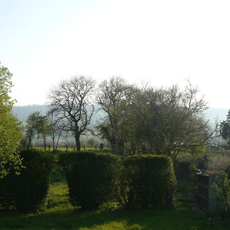Les Miquelots Bed and Breakfast Pont-d'Ouilly Εξωτερικό φωτογραφία