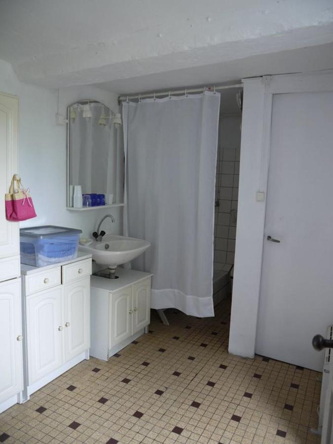 Les Miquelots Bed and Breakfast Pont-d'Ouilly Εξωτερικό φωτογραφία